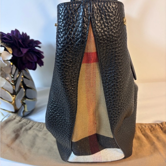 Burberry Bundle of Bag, wallet and cardholder - Picture 3 of 16